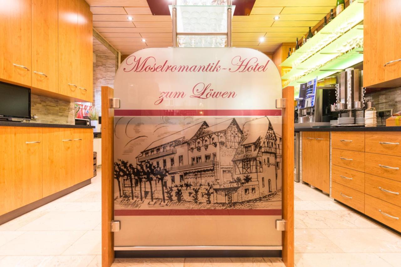 Moselromantik-Hotel Zum Loewen Эдигер-Эллер Экстерьер фото